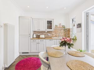 Kitchen- click for photo gallery